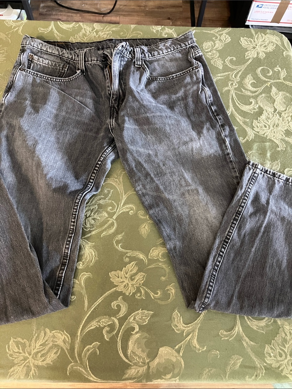 Levi's Men's Washed Gray Relaxed Jeans